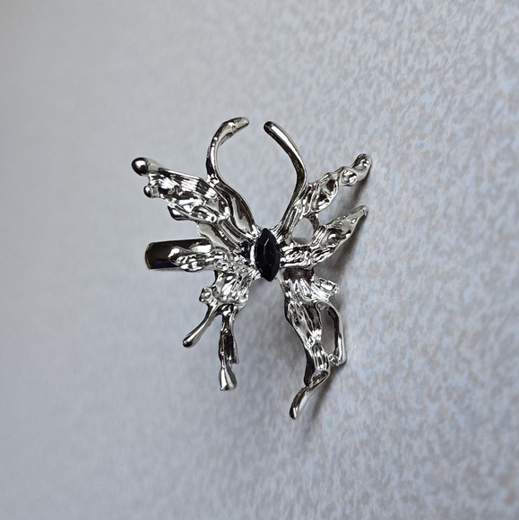 🦋 Black Butterfly Gem Ring - Picture 3 of 7